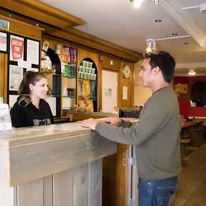 Crossroads Hostel Amsterdam